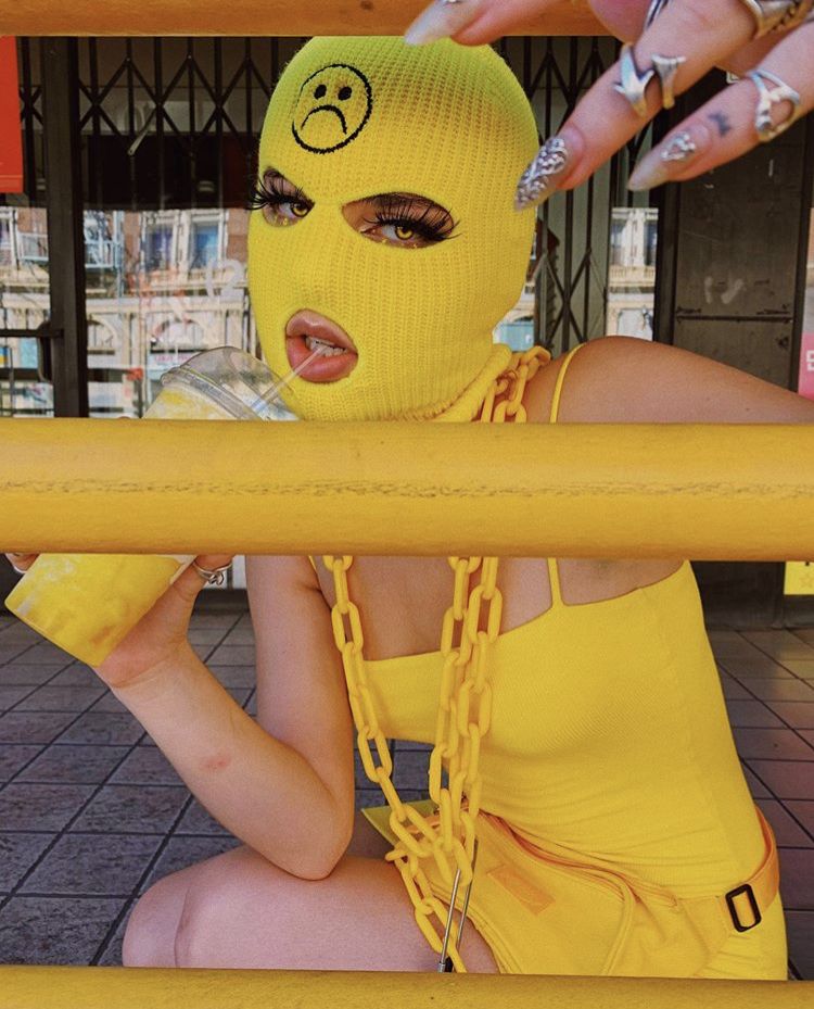 Featured image of post Baddie Ski Mask Aesthetic Wallpaper Yellow